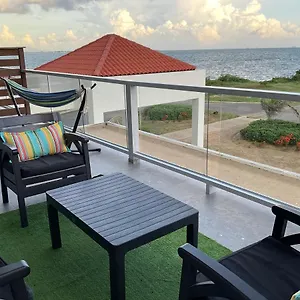 Apartment Royale Escape-portmore, Portmore
