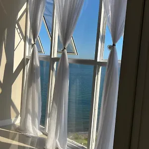 Apartment Large Luxurious Front At Bayfront, Portmore